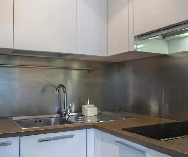 Apartament Easytopstay - Piazza Venezia Charming & Bright Rzym